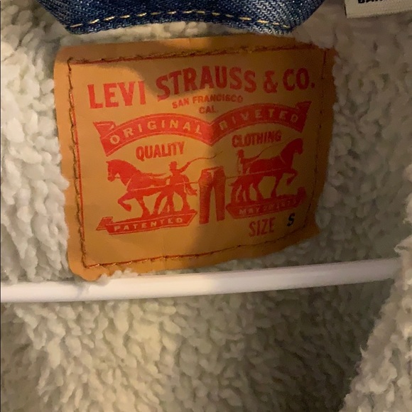 Sherpa Jean Jacket - Picture 4 of 6